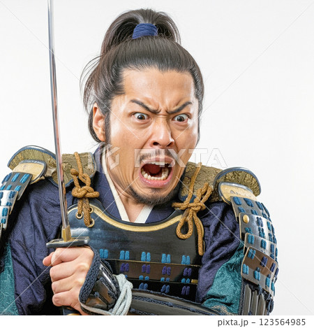 驚く侍 123564985