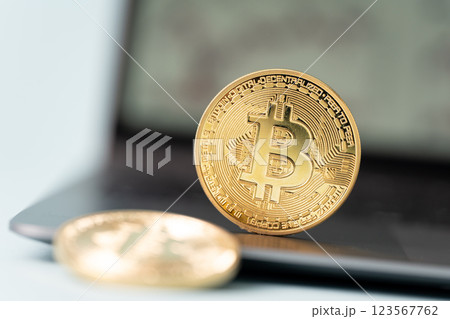 ビットコイン パソコン ビットコイン パソコン 123567762