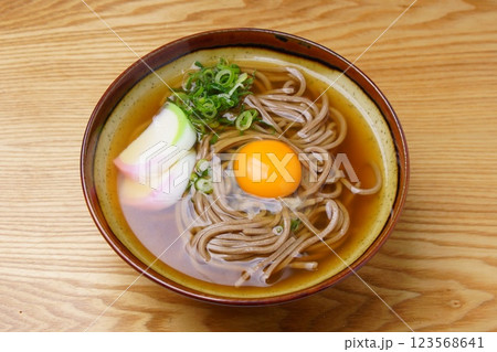 月見そば 123568641