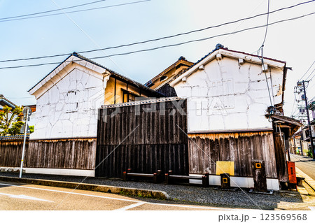鳥取 倉吉白壁土蔵群　赤瓦六号館 桑田醤油醸造場 123569568