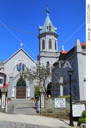 カトリック元町教会(函館市・縦構図) カトリック元町教会(函館市・縦構図) 123571296