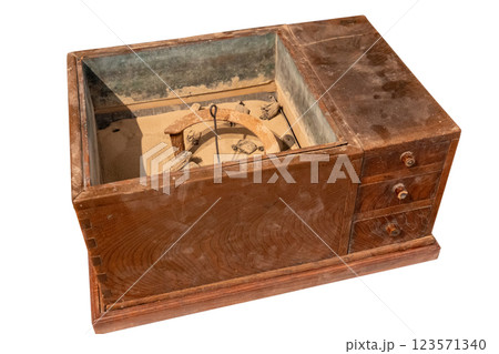 昭和の火鉢 123571340