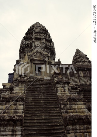 アンコールワット 中央祠堂　カンボジア　1 123572640