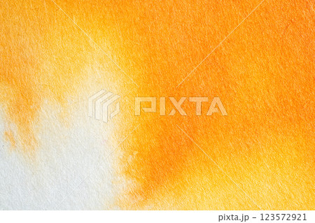 オレンジ色の水彩風な和紙の背景素材 オレンジ色の水彩風な和紙の背景素材 123572921
