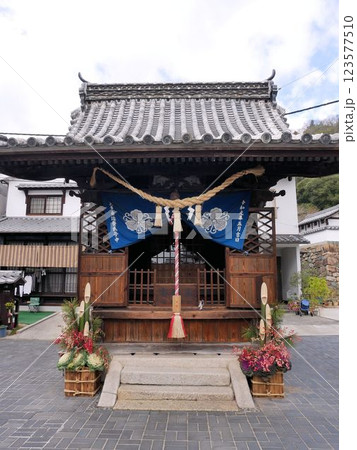 竹原の恵比須社（胡堂）　お正月の門松　（広島県竹原市） 123577510