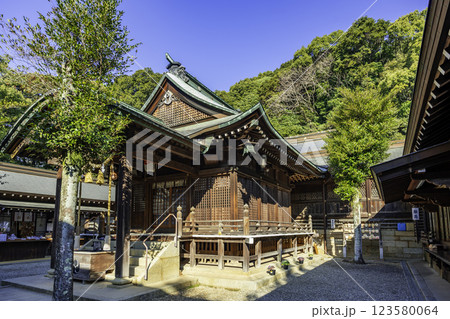 徳山 山﨑八幡宮 拝殿 山口県周南市 徳山 山﨑八幡宮 拝殿 山口県周南市 123580064