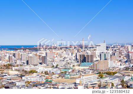 大分市街地と別府湾 佐賀関半島 123580432