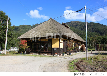 大内宿　宿場町　福島観光　大内宿町並み展示館　大内宿見晴台　江戸時代の宿場町　高倉神社 一之鳥居　 123581157