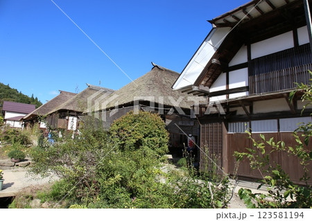 大内宿 宿場町 福島観光 大内宿町並み展示館 大内宿見晴台 江戸時代の宿場町 高倉神社 一之鳥居 大内宿 宿場町 福島観光 大内宿町並み展示館 大内宿見晴台 江戸時代の宿場町 高倉神社 一之鳥居 123581194