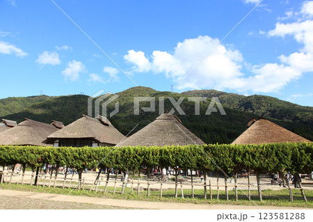 大内宿　宿場町　福島観光　大内宿町並み展示館　大内宿見晴台　江戸時代の宿場町　高倉神社 一之鳥居　 123581288