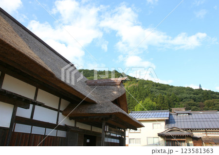 大内宿　宿場町　福島観光　大内宿町並み展示館　大内宿見晴台　江戸時代の宿場町　高倉神社 一之鳥居　 123581363