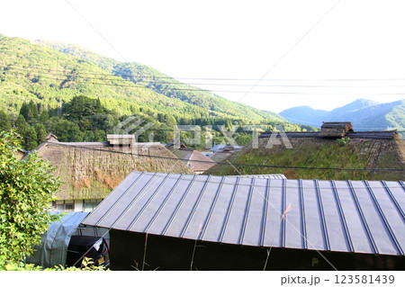 大内宿　宿場町　福島観光　大内宿町並み展示館　大内宿見晴台　江戸時代の宿場町　高倉神社 一之鳥居　 123581439