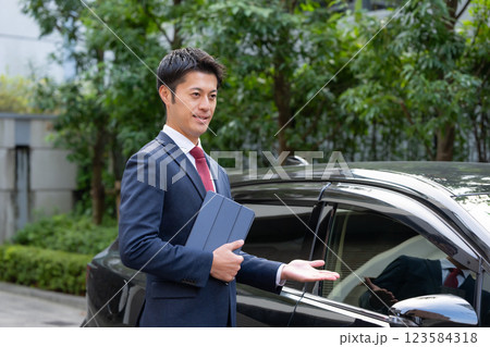 車 男性 査定 車 男性 査定 123584318