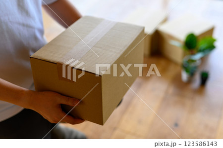 引っ越し 引っ越し 123586143