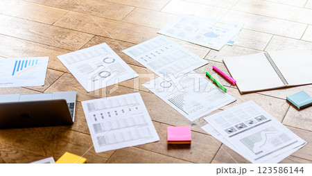 書類 書類 123586144