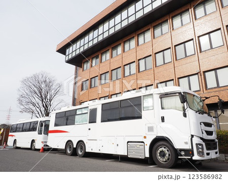 移動献血車 移動献血車 123586982