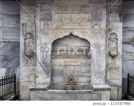 Historic Bereketzade Fountain, Istanbul, Turkey Historic Bereketzade Fountain, Istanbul, Turkey 123587966