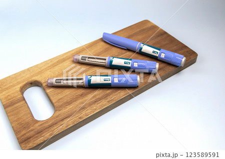 Insulin injection pen for diabetics and weight loss. Insulin injection pen for diabetics and weight loss. 123589591