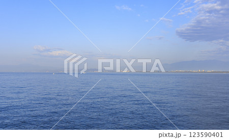 江ノ島から見た海岸 江ノ島から見た海岸 123590401