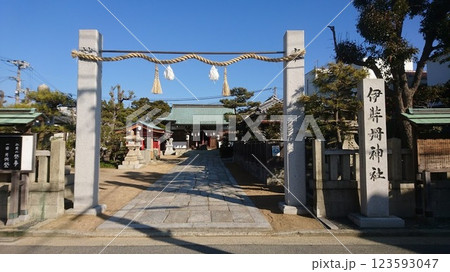 兵庫県明石市に鎮座する伊弉冊神社 123593047