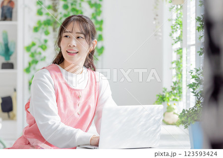 保育園　保育所　託児所 123593424