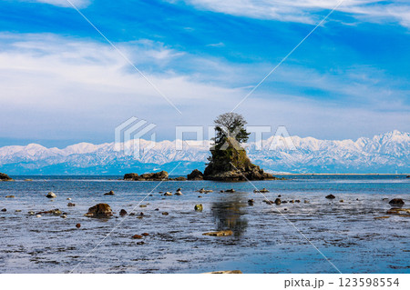 女岩と立山連峰3 123598554