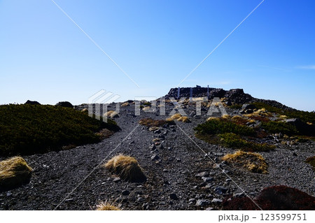 加賀白山 大汝峰 山頂 加賀白山 大汝峰 山頂 123599751
