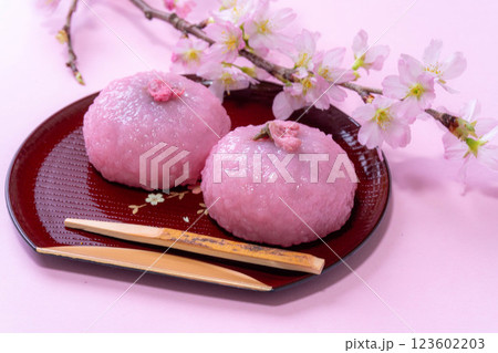 【春素材】桜餅・関西風桜餅・道明寺【食べ物素材】 123602203