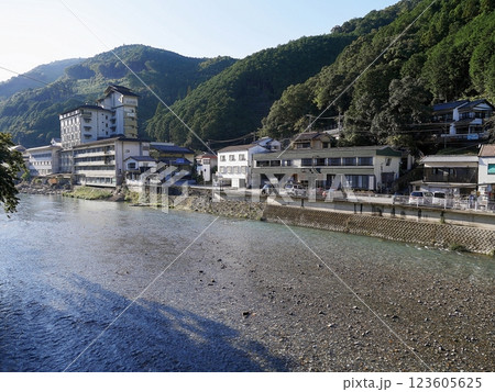 和歌山　田辺　川湯温泉（晩秋） 123605625