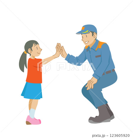 消防士とハイタッチする少女 消防士とハイタッチする少女 123605920