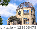 広島 原爆ドーム 寄り03 123606475
