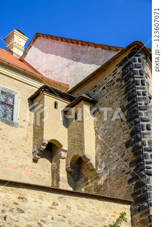 Loket Castle, a 12th-century gothic castle in the Karlovy Vary Region in Czech Republic 123607071