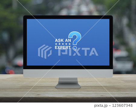 Business communication online concept 123607348
