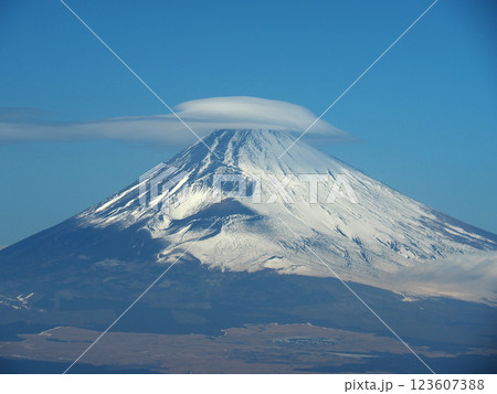 静岡県・十国峠から望む富士山 静岡県・十国峠から望む富士山 123607388