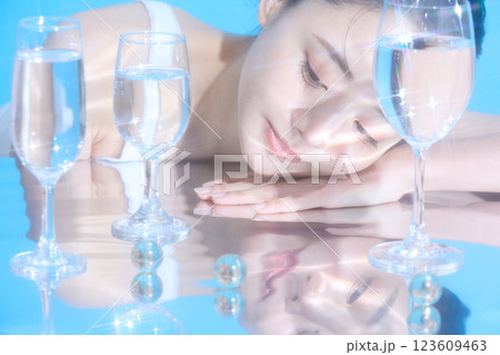 若い女性のヘルシーなスキンケアポートレート 若い女性のヘルシーなスキンケアポートレート 123609463