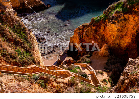 Ponta da Piedade cliffs, Algarve, Portugal 123609758