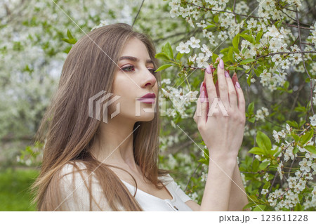 Cute spring lady. Beautiful woman outdoors portrait Cute spring lady. Beautiful woman outdoors portrait 123611228