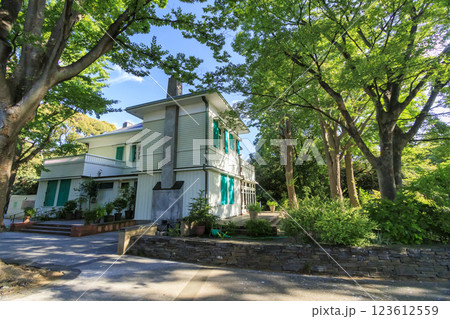 山手西洋館のエリスマン邸の夏 123612559
