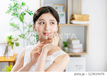 若い女性、ビューティーイメージ 若い女性、ビューティーイメージ 123614470