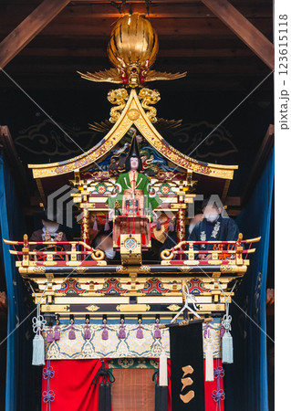 220415雨の高山祭g344 123615118