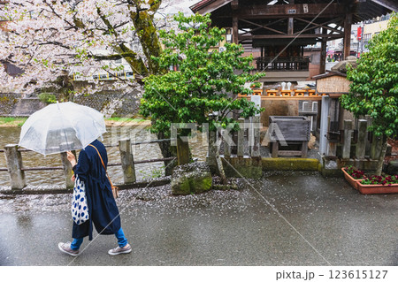 220415雨の高山祭z258 123615127