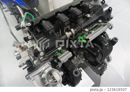 SUZUKI K12C デュアルジェットエンジン SUZUKI K12C デュアルジェットエンジン 123618507