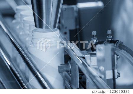 The pharmaceutical manufacturing concepts in the light blue scene. 123620383