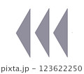 グレイの三角矢印 123622250