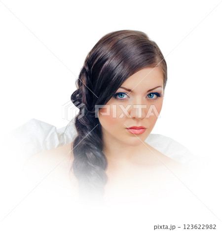 Elegant brunette woman 123622982