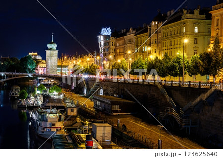 Panoramic view of the historical center of Prague, Czech Republic 123625640