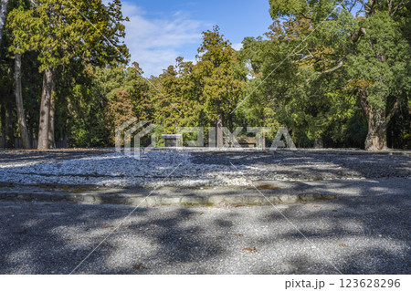 豊受大神宮（伊勢神宮外宮）古殿地 123628296