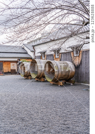 京都市伏見区南浜町　月桂冠大倉記念館（企業博物館）月桂冠発祥地（酒蔵）酒樽（仕込み樽） 123628888