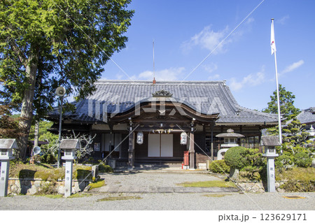 大鳥神社 社務所 123629171