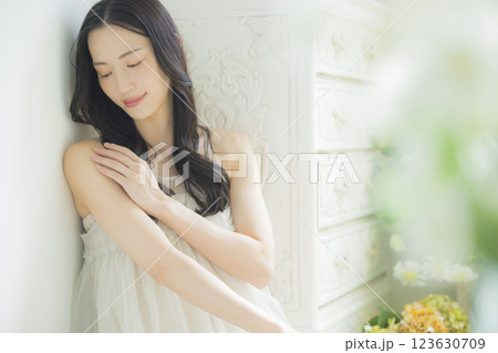 若い女性、ビューティーイメージ　 123630709